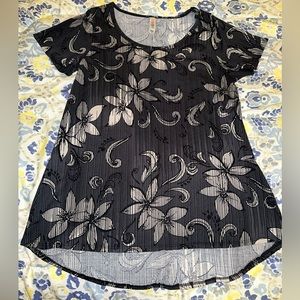 Women’s XS LuLaRoe top